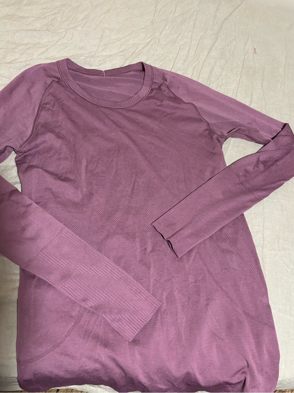 Two Lululemon long sleeve shirts size 8 - Picture 5 of 7